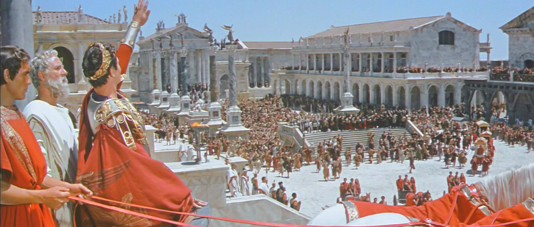 Emperador romano saludando al pueblo
